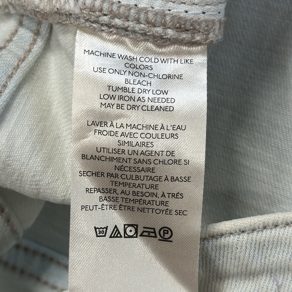 Pilcro Light Wash Flare Leg Jeans Size 26W - Picture 8 of 10